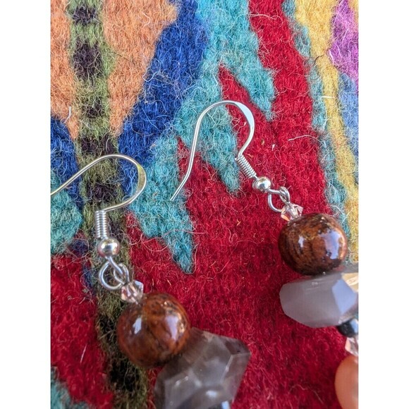 Labradorite & Pearl Earrings, Vintage Mystical Earrings - Picture 8 of 10